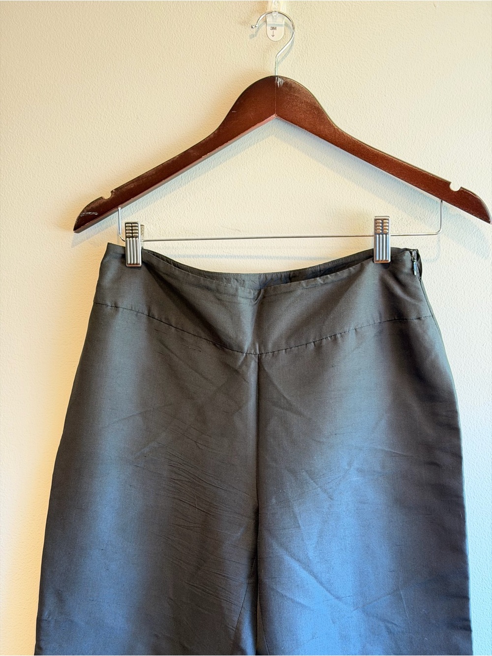 Vintage ICE Black 100% Silk Capris Pants Size 4